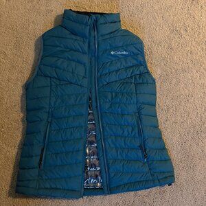 Columbia puffy vest